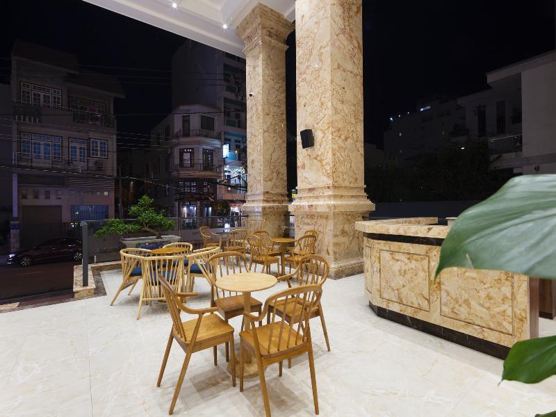 فندق دافوفينا نها ترانج المظهر الخارجي الصورة